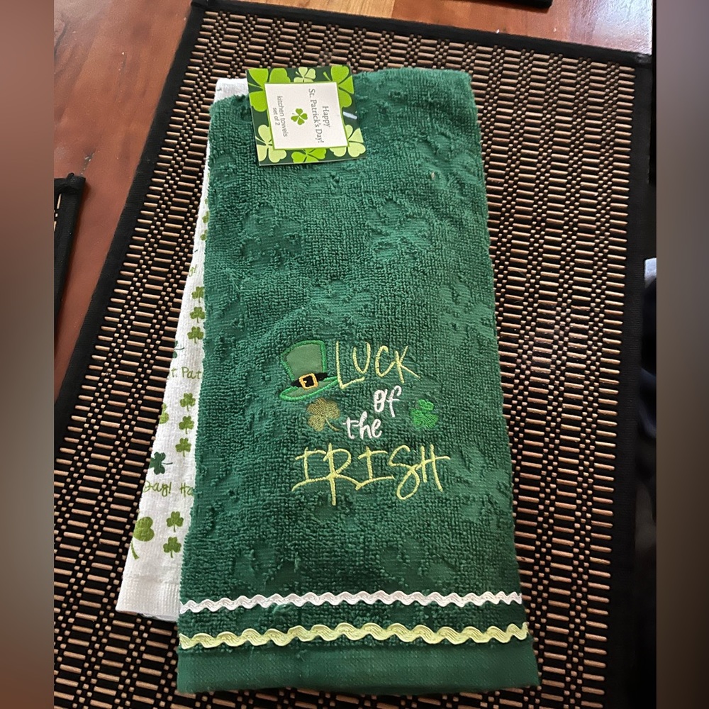 Happy St. Patrick’s Day towels green shamrock luck of the Irish